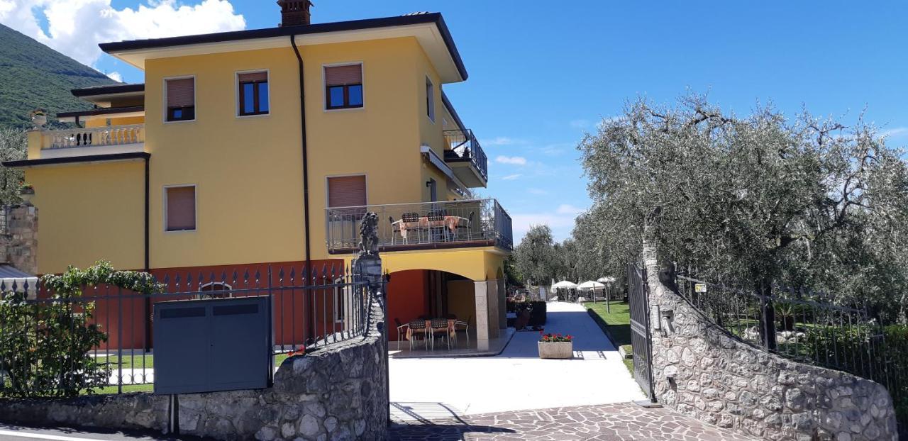 برنزوني سول جاردا Villa Due Leoni - Residence المظهر الخارجي الصورة
